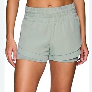 🎀 Women's Green Shorts RBX Size L